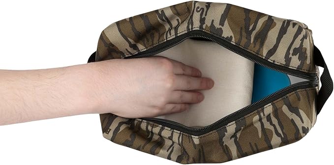 Carhartt Durable Travel Kit, Organize Essentials W/the Water Resistance Toiletry Bag, Mossy Oak Bottomlands