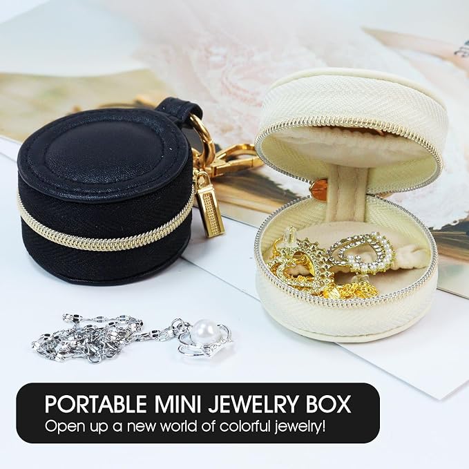 Portable Ring Keychain Holder for Gym and Travel - Black Jewelry Holder for Sports Bag, Compact Ring Earring Necklace Storage Case