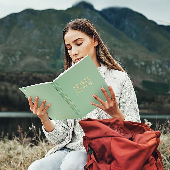 Travel Journal for Women, Adventure Book for 20 Trips, Travelling Planner Notebook Diary for Traveler, Vocation Planner, Travel Gifts(126 Pages, Light Green)