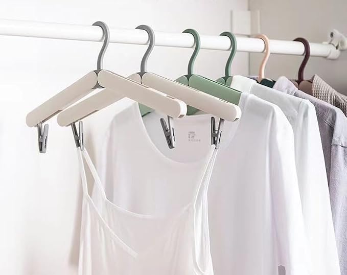 4 Pack Travel Hangers,Foldable Hangers,with Hidden Clips,Lightweight and Portable,Space Saving,Suitable for Skirts, Pants,Suits, Jackets, etc (Pink)