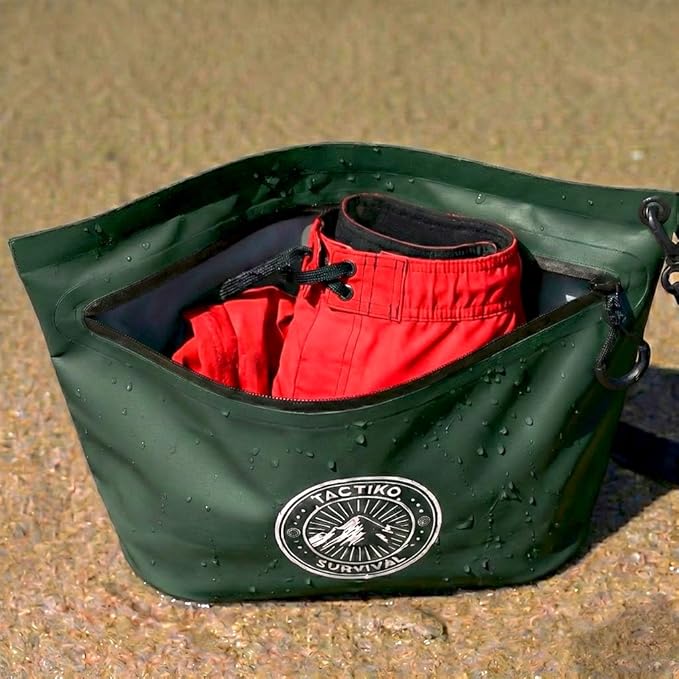 Tactiko 3L Water Resistant Pouch - Waterproof Material with Splashproof Zipper - Cosmetic Case for Storage, Toiletries, Travel, Beach, Cruise, Home (Green)