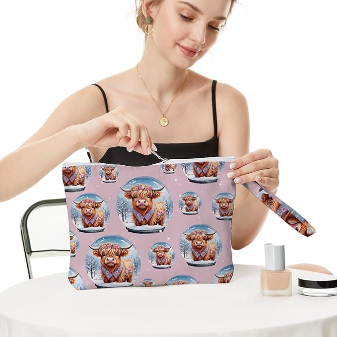 Fokongna Cute Print Wet Bag, Small Portable Waterproof Multi-Functional Organizer for Women, Pink Highland Cow Snow Globe, Ideal for Daily, Beach & Travel
