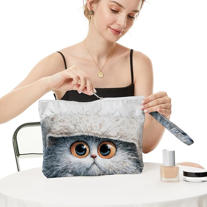 Fokongna Cute Print Wet Bag, Small Portable Waterproof Multi-Functional Organizer for Women, White Fluff Grey Eyed Cat, Ideal for Daily, Beach & Travel