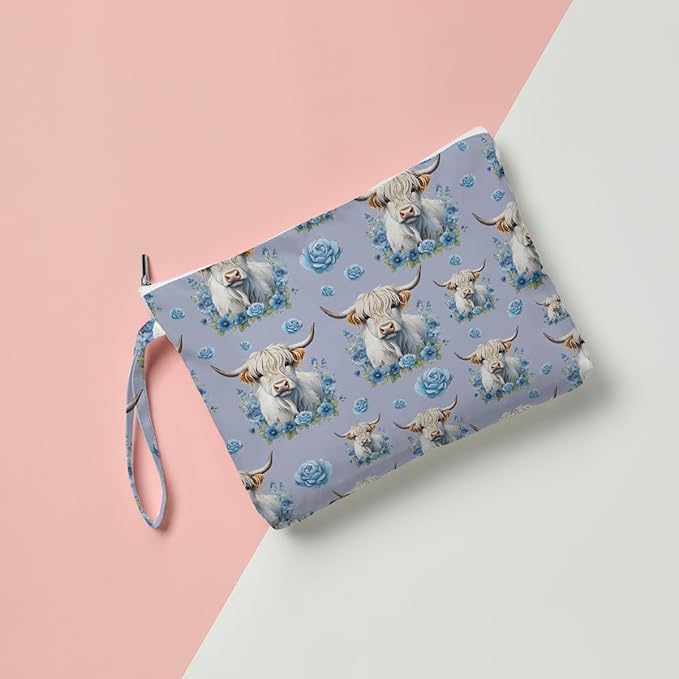 Fokongna Cute Print Wet Bag, Small Portable Waterproof Multi-Functional Organizer for Women, Blue Floral Highland Cow, Ideal for Daily, Beach & Travel