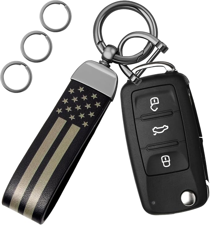 OHKYOOT Leather Car Keychain,Carabiner Clip Key Fob Keychain for Home Car Keys Women Men