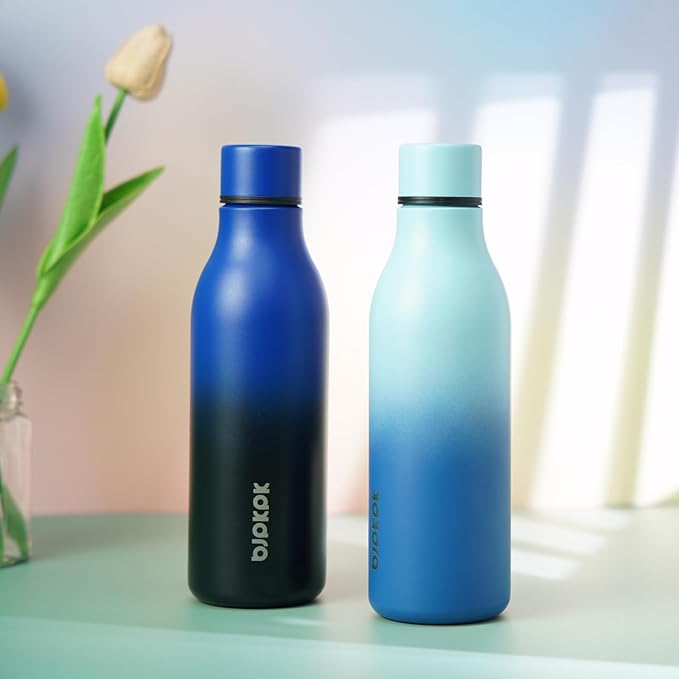 BJPKPK Insulated Water Bottles, 18 oz Stainless Steel Metal Water Bottle with Strap, BPA Free Leak Proof Jugs, Mugs, Flasks, Reusable Thermal Flasks for Sports & Travel, Blue Black