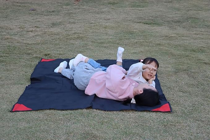 Orga'Neat Pocket Picnic Blanket, Beach Mat Waterproof Sandproof, Compact Lightweight Small Tarp for Camping, Hiking, Backpacking, Festival, Travel, Foldable in Bags (Black/Red, 55"x79")