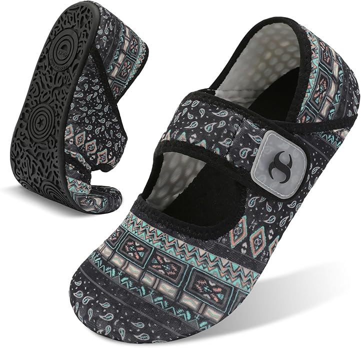Water Shoes for Women Men Barefoot Beach Swim Aqua Socks Summer Wide Slides Sandals Quick Dry Pool River Sea Sock Shoes