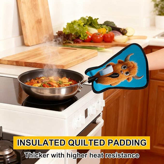 Modern Blue and Cute Highland Cows Pot Holders with Pockets 2 PCS, Heat Resistant Oven Mitts Hot Pads for Kitchen Baking Cooking, Square Thick Pot Holders Kitchen Hot Potholders, 8.5x10 Inches