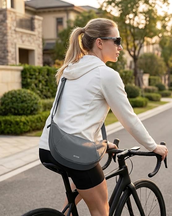 Crossbody Bag Lightweight Water Resistant Shoulder Bag Anti-Theft Handbag for Travel Daily Work Shopping