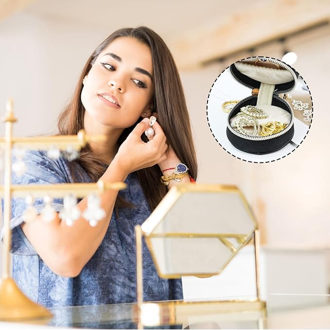 Portable Ring Keychain Holder for Gym and Travel - Black Jewelry Holder for Sports Bag, Compact Ring Earring Necklace Storage Case