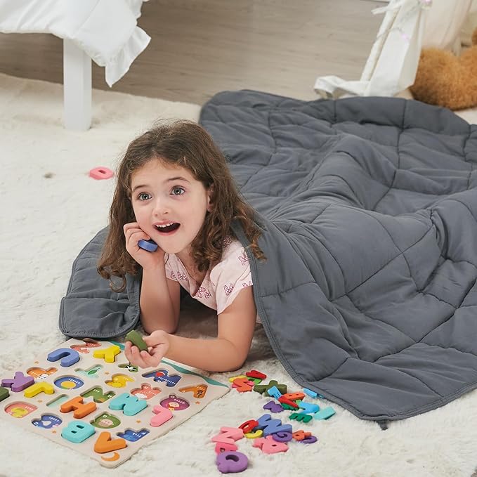 Weighted Blanket Kids 7lbs, 40"x60", Twin Size Cooling Heavy Throw Blanket for 60-90lbs, Microfiber Soft Thick Big Blankets Weighted Comforter Breathable Gifts for Sleeping, Grey