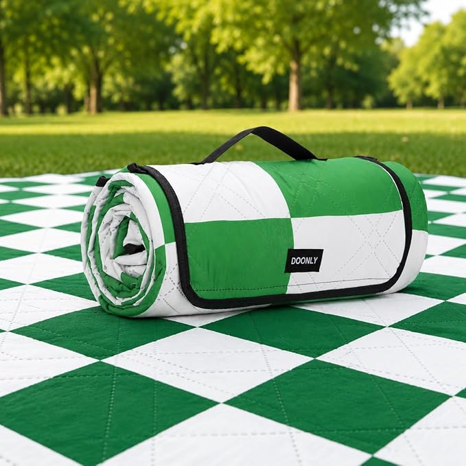 Doonly Picnic Blanket, 78" x 78" Large Waterproof Sandproof Beach Blanket, Foldable Outdoor Blanket Gingham Picnic Mat for Beach, Camping, Park, Grass, Lawn, Travel (Green)