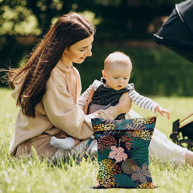Palm Leaves Wet Bag Green Summer Waterproof Travel Laundry Bags, Washable Reusable Wet Dry Bag for Swimsuit Beach Diapers Dirty Yoga Gym Clothes, Plant Gifts for Women Friend