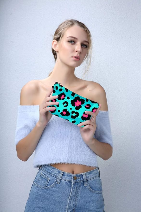 Deanfun Makeup Case Small, Cosmetic Zipper Bag Waterproof for Purse Mini, Women Cute Traveling Accessories Pouch for Ladies Thanksgiving Christmas Gifts(Lips D2-51488)