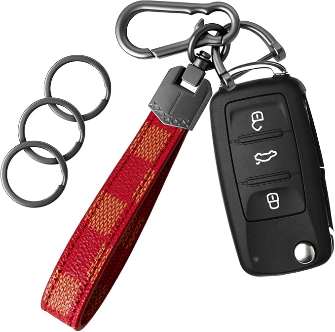 OHKYOOT Leather Car Keychain,Carabiner Clip Key Fob Keychain for Home Car Keys Women Men