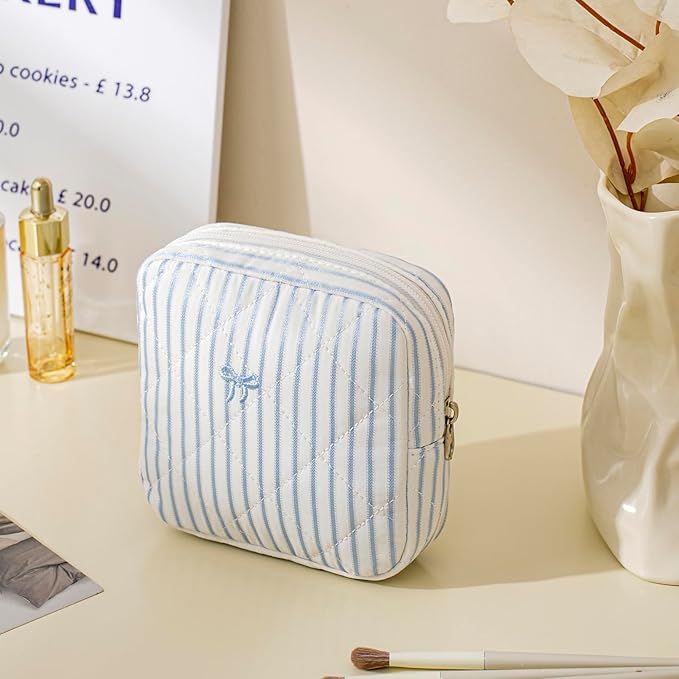 RSRSLEII Small Quilted Striped Cosmetic Pouch for Purse, Mini Cotton Makeup Bag with Compartments, Cute Zipper Lipstick Holder for Women (28 White Stripes)