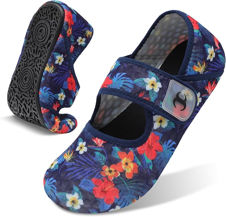 Water Shoes for Women Men Barefoot Beach Swim Aqua Socks Summer Wide Slides Sandals Quick Dry Pool River Sea Sock Shoes