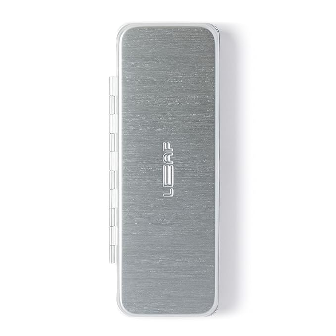 Leaf Shave | The Leaf Razor Case, Silver - Portable Aluminium and Silicone Travel Case