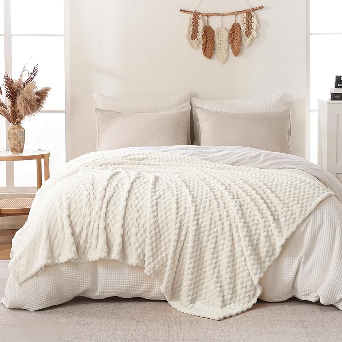 Bnuitland Ivory Flannel Throw Twin Size Blanket (60X80 inches), 300 GSM Fleece Cozy Warm Soft Home Decor Lightweight Bed Blanket for Adults, Suitable for All Seasons.