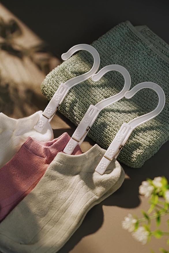 New Talent Laundry Hooks Clip Set of 12, Clothing Pin Hooks, Plastic Clothes Hangers, for Bathroom Travel Portable,White