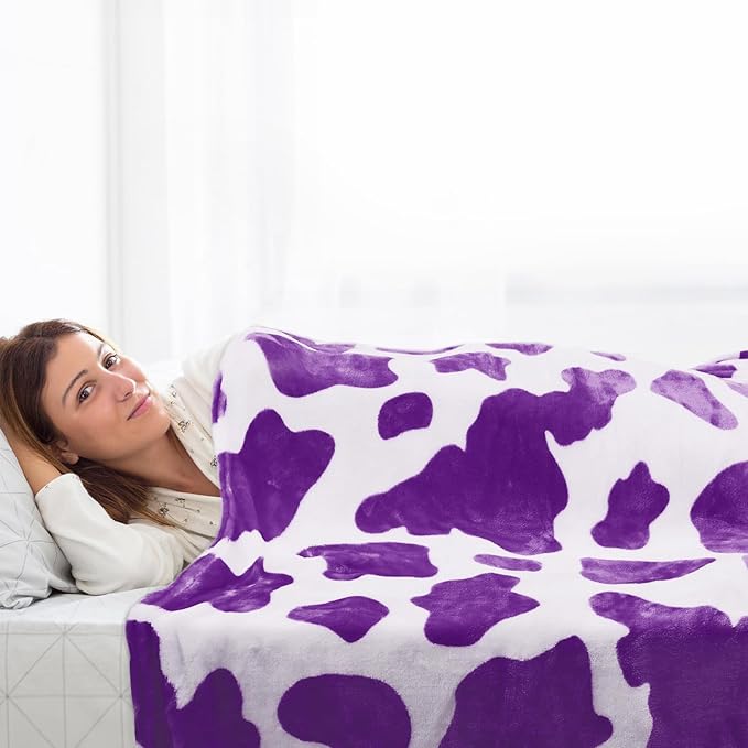 HSEEC Purple Blanket Queen Size Bed Soft Throw Blankets for Couch, Lightweight Fuzzy Fleece Lavender Throw for All Seasons - Purple Cow Gifts, Cute Bedroom Decor for Women Girls 90" x 90"