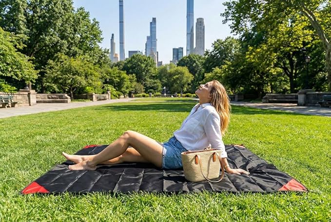 Orga'Neat Pocket Picnic Blanket, Beach Mat Waterproof Sandproof, Compact Lightweight Small Tarp for Camping, Hiking, Backpacking, Festival, Travel, Foldable in Bags (Black/Red, 55"x60")