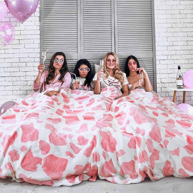 Cow Print Blanket Twin Size Cozy Fuzzy Soft Blankets and Throws Warm Plush Fleece Throws Pink Cow Themed Gift for Adults Mom Travel All Seasons 60 x 80 inch