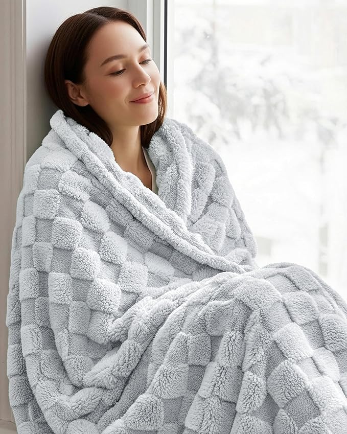Utopia Bedding Cool Grey Checkered Fleece King Blanket for Couch, Bed, Soft Plush Cozy Blanket for Women and Men Home Decor, Ultra Comfy Travel-Friendly Bed Throws for Relaxation, 90x102 Inches