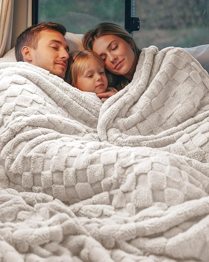 Utopia Bedding Linen Checkered Fleece Throw Blanket for Couch, Sofa, Soft Plush Cozy Blanket for Women and Men Home Decor, Ultra Comfy Travel-Friendly Throws for Relaxation, 50x60 Inches