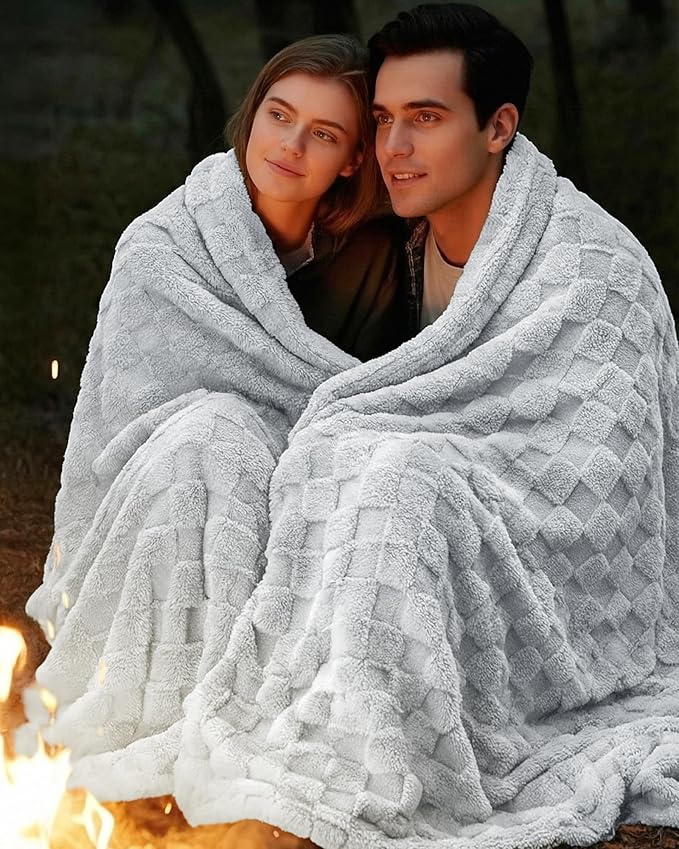 Utopia Bedding Cool Grey Checkered Fleece King Blanket for Couch, Bed, Soft Plush Cozy Blanket for Women and Men Home Decor, Ultra Comfy Travel-Friendly Bed Throws for Relaxation, 90x102 Inches