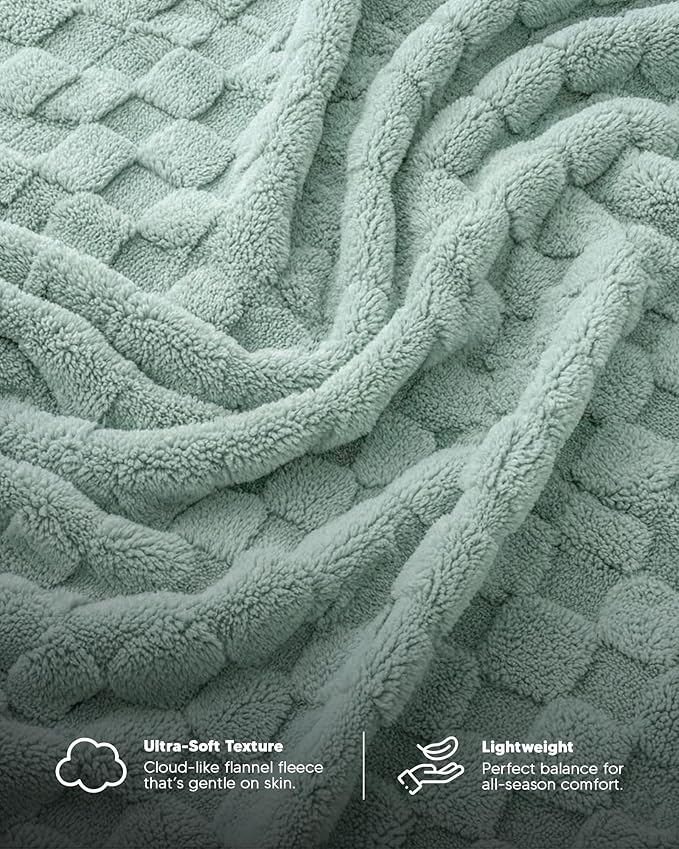 Utopia Bedding Sage Green Checkered Fleece Throw Blanket for Couch, Sofa, Soft Plush Cozy Blanket for Women and Men Home Decor, Ultra Comfy Travel-Friendly Throws for Relaxation, 50x60 Inches