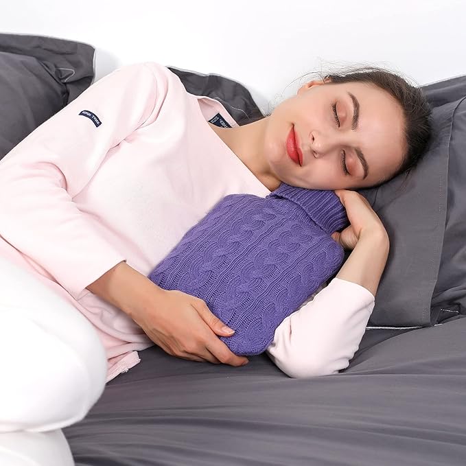 samply Hot Water Bottle with Knitted Cover, 2L Hot Water Bag for Hot and Cold Compress, Hand Feet Warmer, Ideal for Menstrual Cramps, Neck and Shoulder, Purple