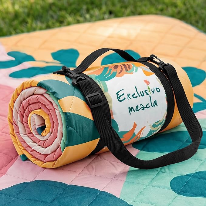 Exclusivo Mezcla Extra Large Waterproof Picnic Blankets 3 Layer, Sandproof and Foldable Outdoor Blanket for Beach Camping, Park and Travel