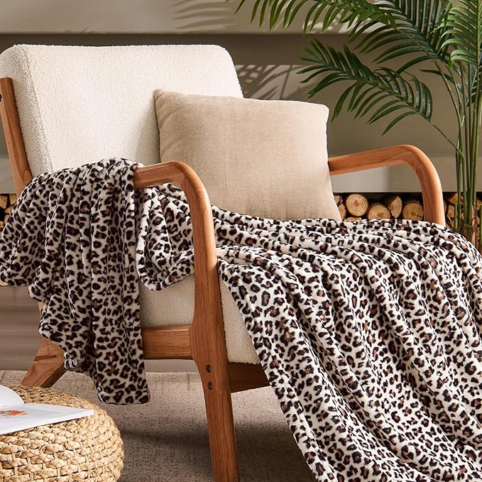 BEDELITE Fleece Blanke for Couch & Bed Leopard Print Throw Blanket – Soft Blanket, Cozy Lightweight Fleece Animal Print Throw, 50"x 60", Snow Leopard