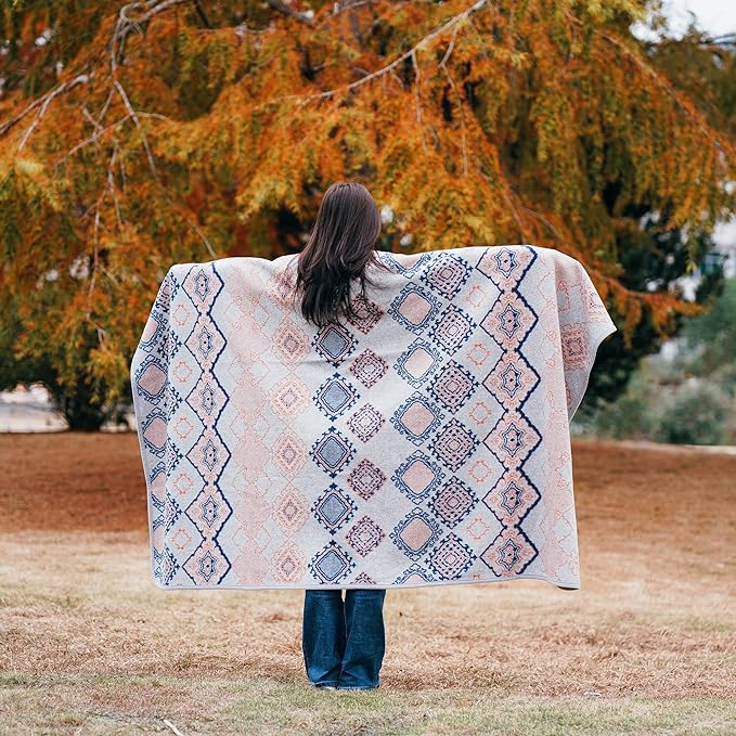 ACUSHLA Merino Wool Camp Blanket - Warm Thick Washable Large Bed Couch Camping Outdoor Sleeping Patio Throw Blanket All Weather, Scandinavia-Grey 79X63