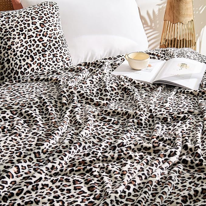 BEDELITE Fleece Blanke for Couch & Bed Leopard Print Throw Blanket – Soft Blanket, Cozy Lightweight Fleece Animal Print Throw, 60"x 80", Snow Leopard