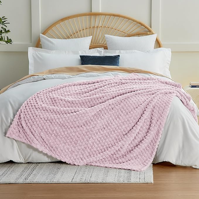 EXQ Home Gentle Soft Fleece Throw Blanket – Cozy Lightweight 3D Imitation Turtle Shell Jacquard Blanket for Couch Bed – All-Season Warm Fuzzy Flannel Blanket for Women Mom Gifts(50"x60",Purplish Pink)