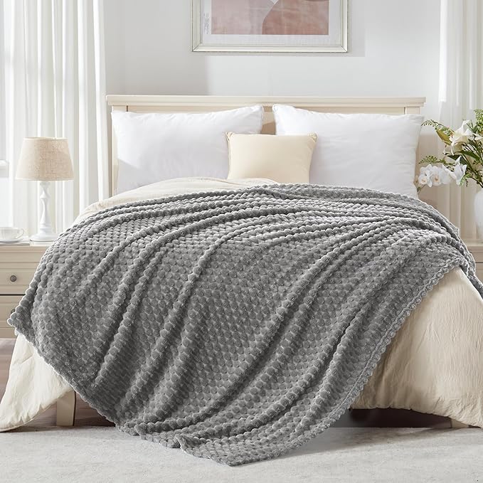 EXQ Home Fleece Throw Blanket for Couch or Bed - 3D Imitation Turtle Shell Jacquard Decorative Blankets - Cozy Soft Lightweight Fuzzy Flannel Blanket Suitable for All Seasons(50"×60",Light Grey)
