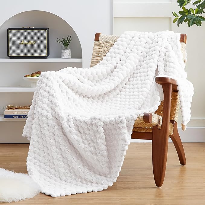 EXQ Home Gentle Soft Fleece Throw Blanket – Cozy Lightweight 3D Imitation Turtle Shell Jacquard Blanket for Couch Bed – All-Season Warm Fuzzy Flannel Blanket for Women Mom Her Gifts(50"x60",White)